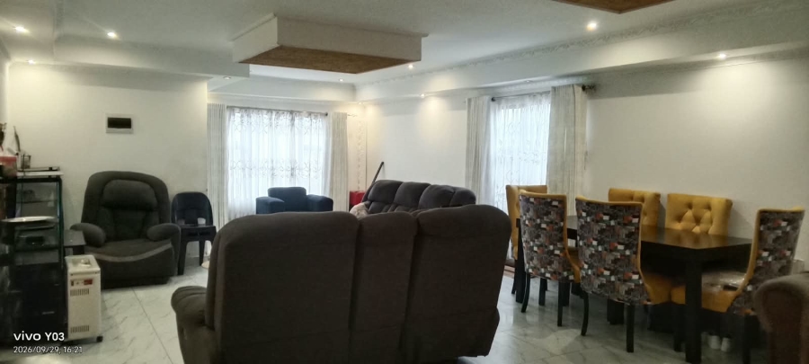 3 Bedroom Property for Sale in Rondebult Gauteng