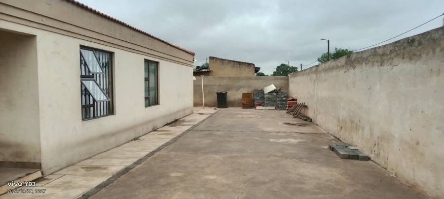 3 Bedroom Property for Sale in Rondebult Gauteng