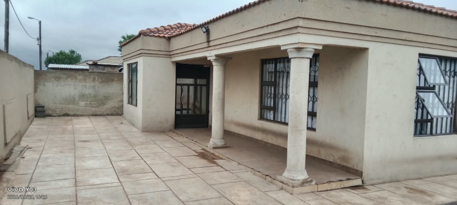 3 Bedroom Property for Sale in Rondebult Gauteng