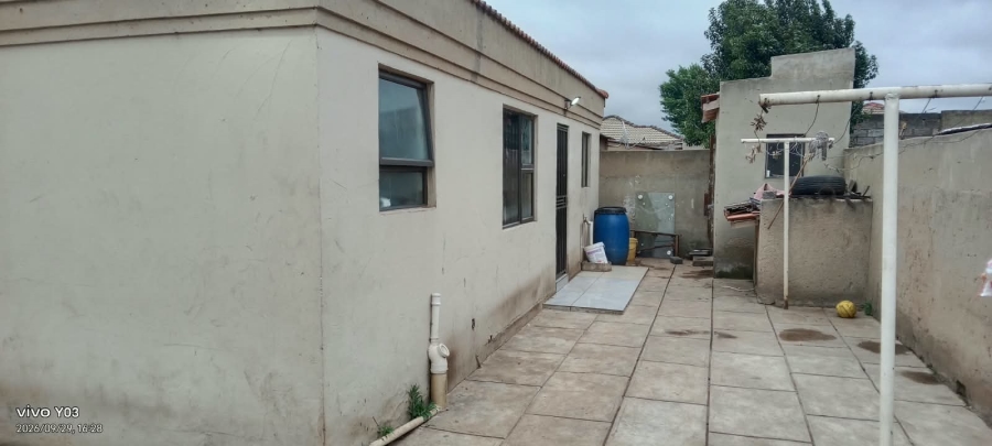3 Bedroom Property for Sale in Rondebult Gauteng