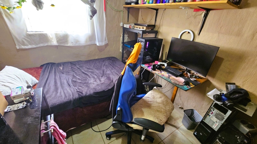2 Bedroom Property for Sale in Noycedale Gauteng