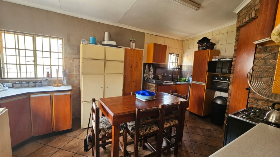 2 Bedroom Property for Sale in Noycedale Gauteng