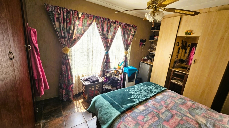2 Bedroom Property for Sale in Noycedale Gauteng