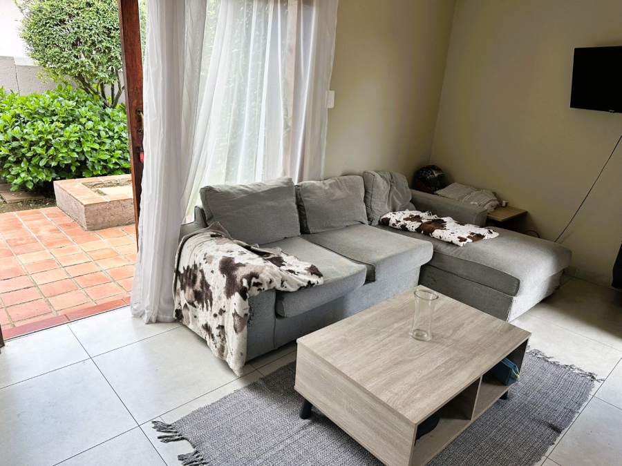 To Let 2 Bedroom Property for Rent in Bromhof Gauteng
