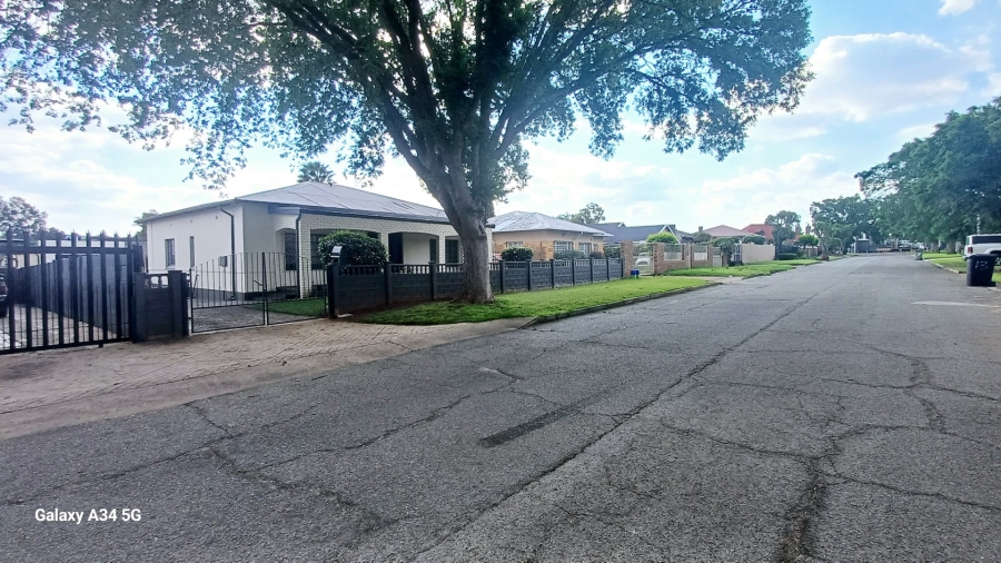 3 Bedroom Property for Sale in Florentia Gauteng