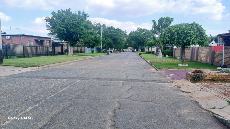 3 Bedroom Property for Sale in Florentia Gauteng