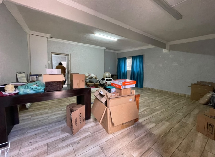 4 Bedroom Property for Sale in Roodekrans Gauteng