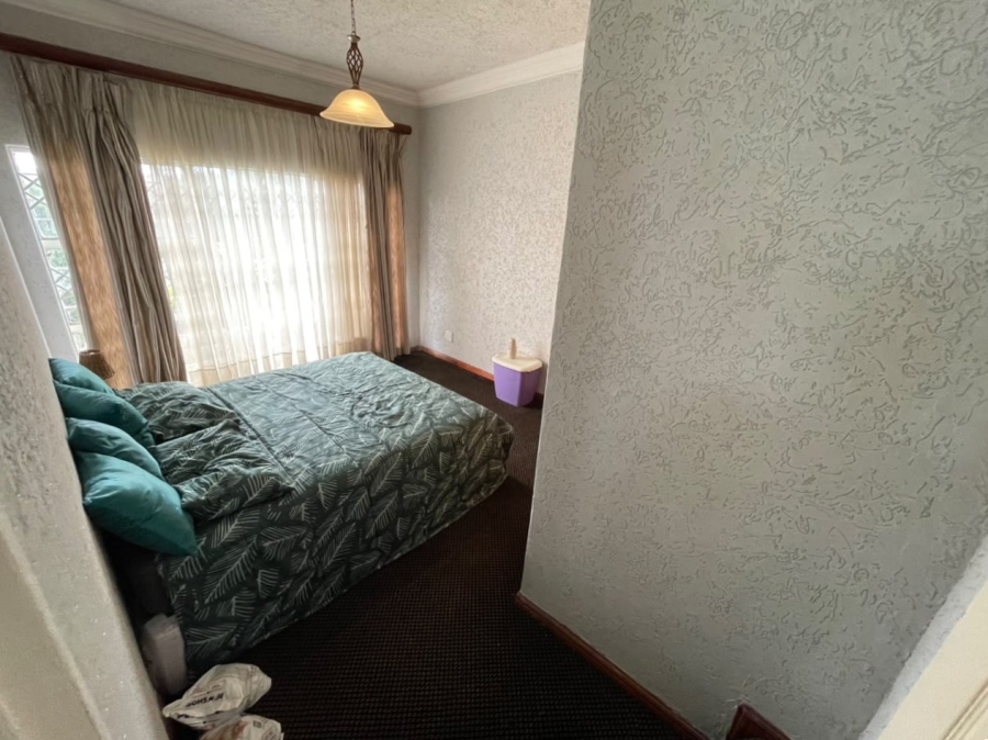 4 Bedroom Property for Sale in Roodekrans Gauteng
