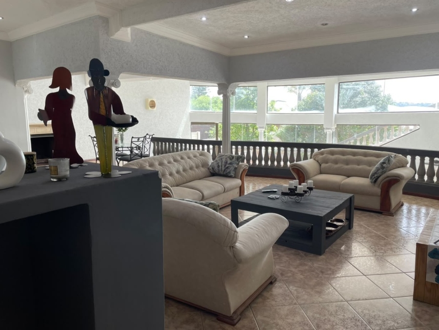 4 Bedroom Property for Sale in Roodekrans Gauteng