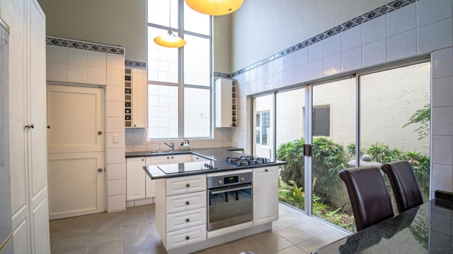 5 Bedroom Property for Sale in Kyalami Estates Gauteng