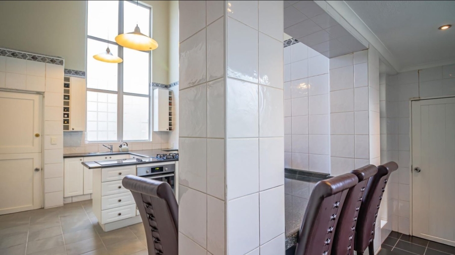 5 Bedroom Property for Sale in Kyalami Estates Gauteng