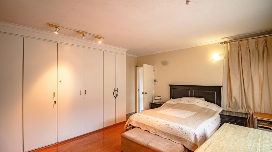 5 Bedroom Property for Sale in Kyalami Estates Gauteng
