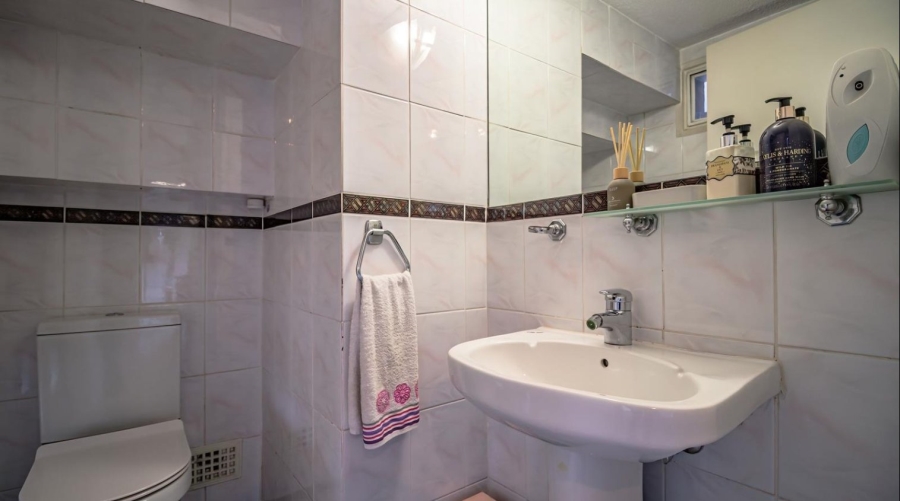 5 Bedroom Property for Sale in Kyalami Estates Gauteng