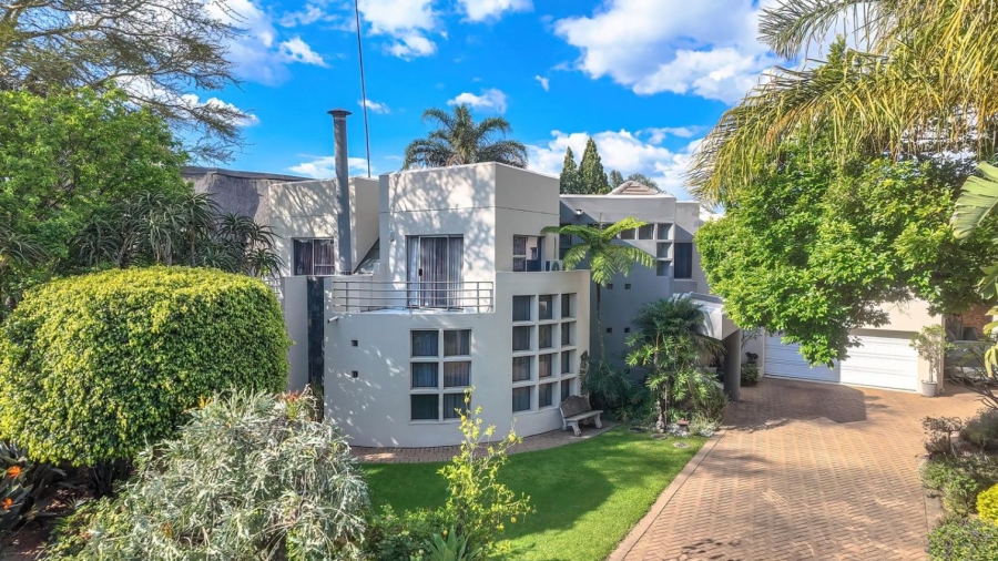 5 Bedroom Property for Sale in Kyalami Estates Gauteng