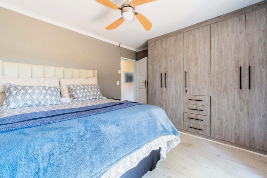 To Let 2 Bedroom Property for Rent in Northwold Gauteng