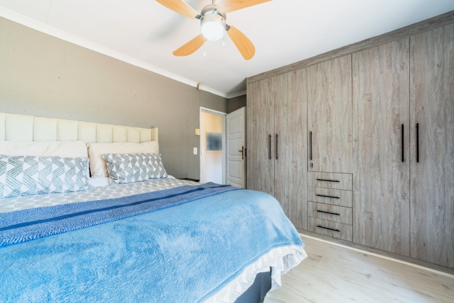 To Let 2 Bedroom Property for Rent in Northwold Gauteng