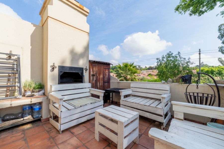To Let 2 Bedroom Property for Rent in Northwold Gauteng