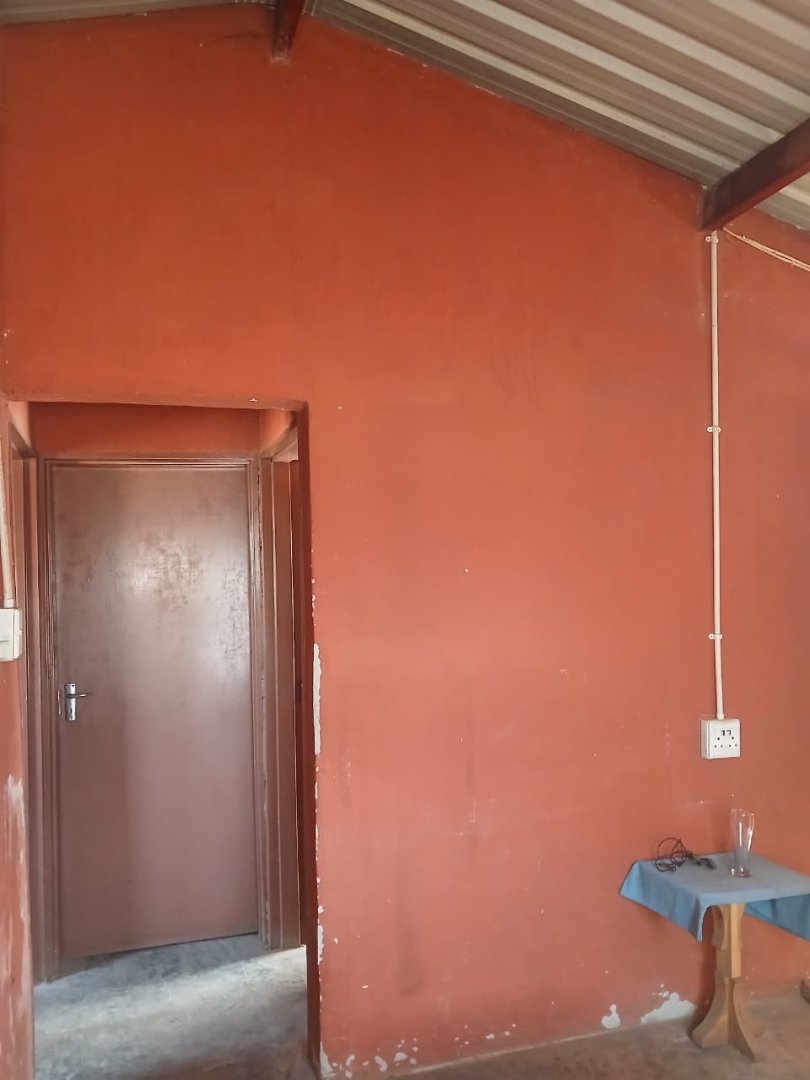 2 Bedroom Property for Sale in Etwatwa Gauteng