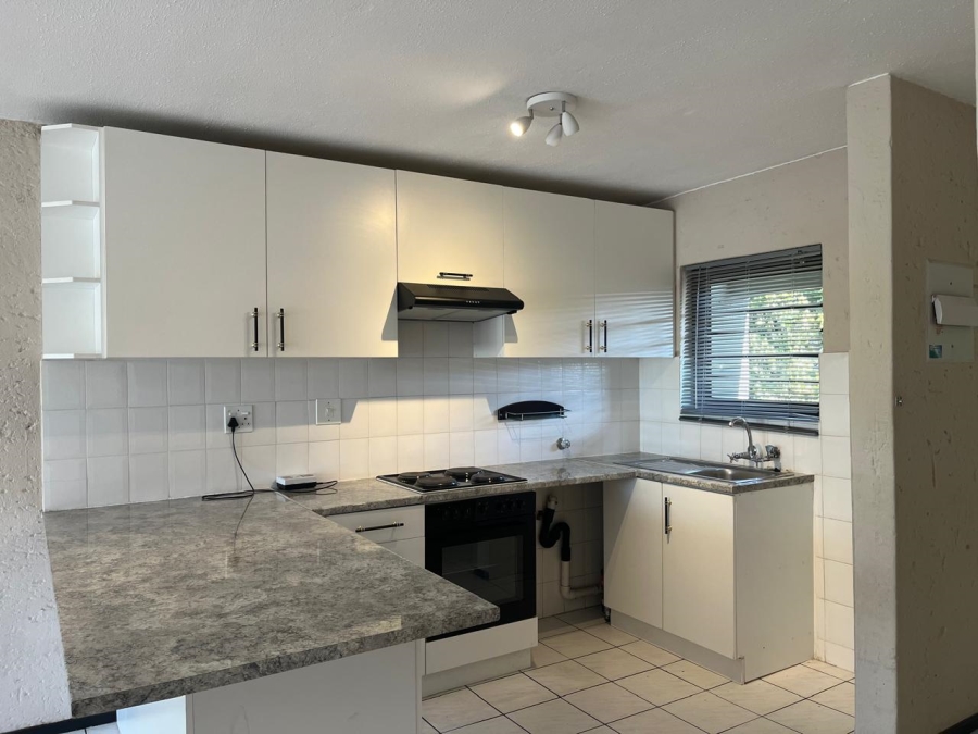 To Let 2 Bedroom Property for Rent in Marais Steyn Park Gauteng