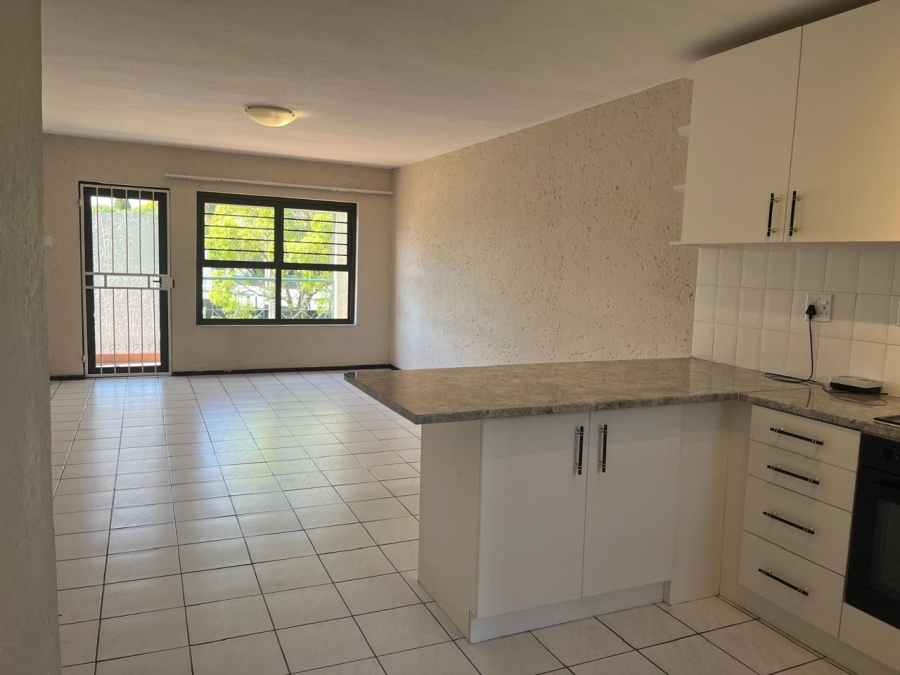 To Let 2 Bedroom Property for Rent in Marais Steyn Park Gauteng