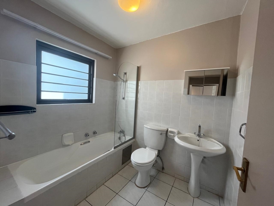 To Let 2 Bedroom Property for Rent in Marais Steyn Park Gauteng