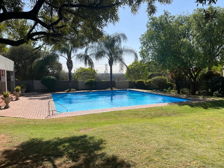 To Let 2 Bedroom Property for Rent in Marais Steyn Park Gauteng