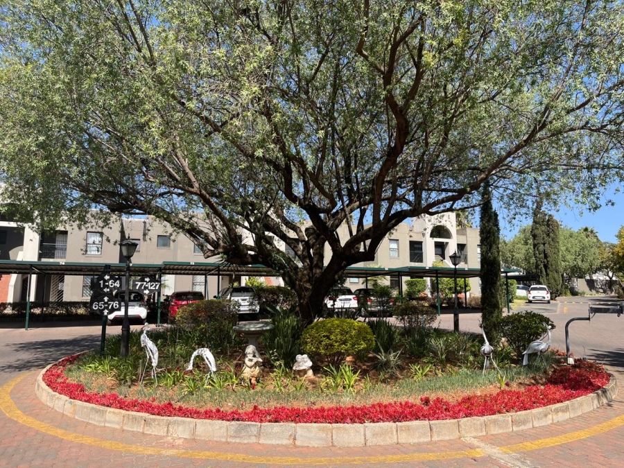 To Let 2 Bedroom Property for Rent in Marais Steyn Park Gauteng
