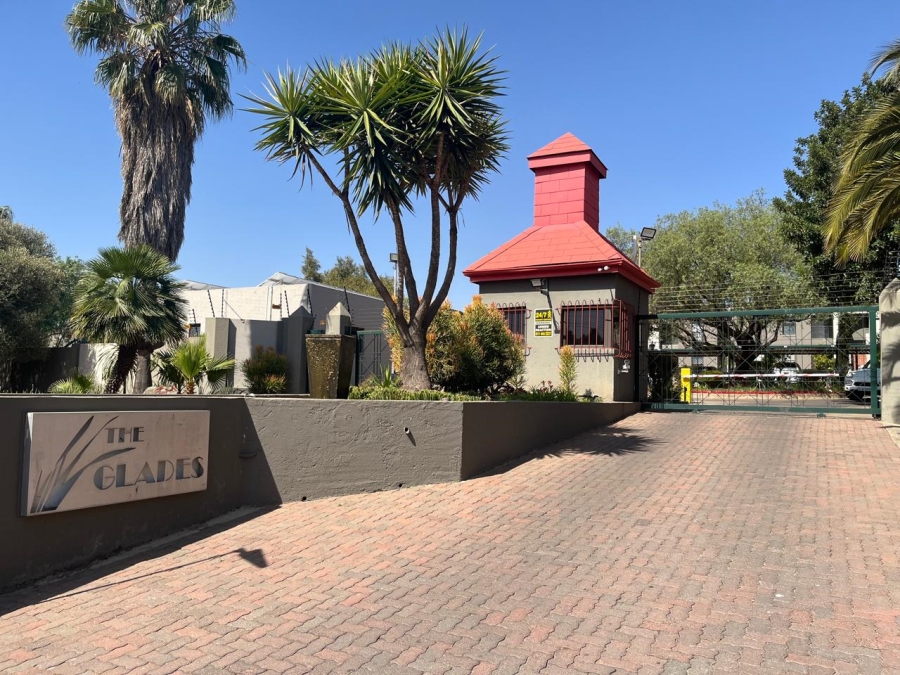 To Let 2 Bedroom Property for Rent in Marais Steyn Park Gauteng