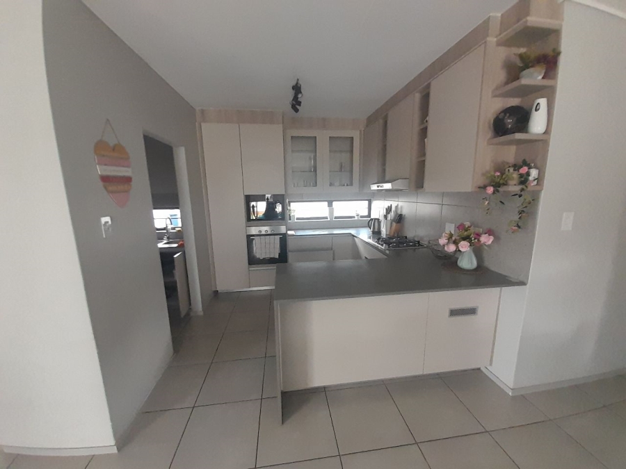 4 Bedroom Property for Sale in Rooihuiskraal North Gauteng