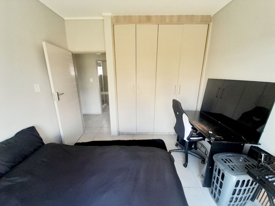 4 Bedroom Property for Sale in Rooihuiskraal North Gauteng