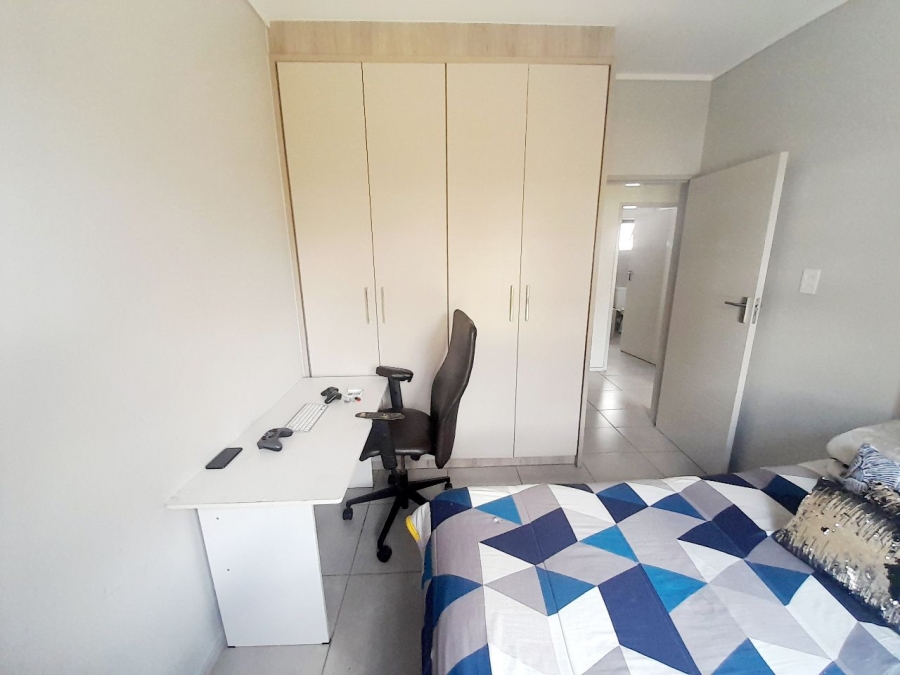 4 Bedroom Property for Sale in Rooihuiskraal North Gauteng