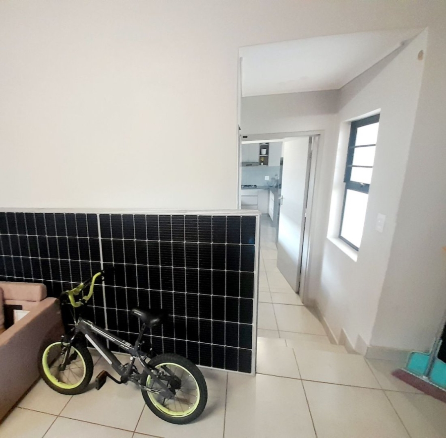 4 Bedroom Property for Sale in Rooihuiskraal North Gauteng