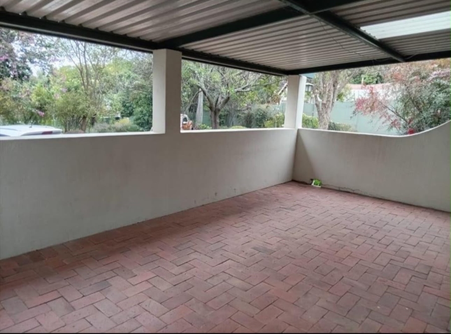 To Let 1 Bedroom Property for Rent in Fourways Gauteng