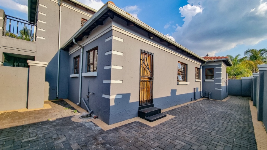 To Let 3 Bedroom Property for Rent in Sonneveld Gauteng