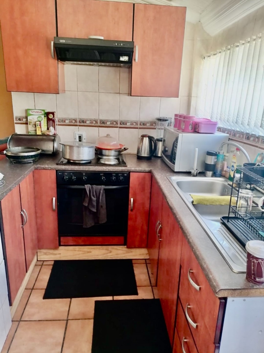 2 Bedroom Property for Sale in Newlands Gauteng