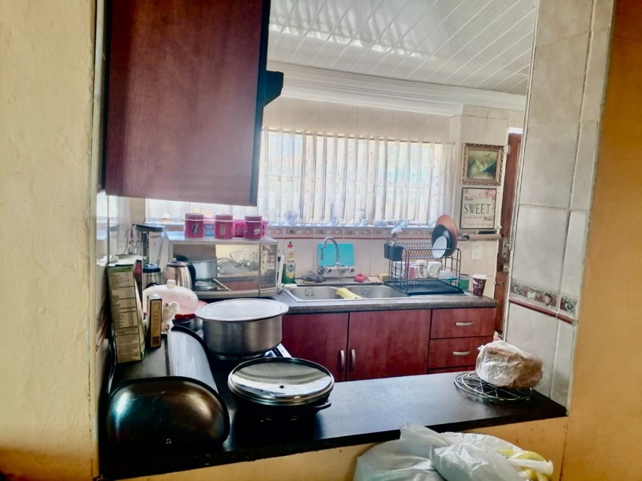2 Bedroom Property for Sale in Newlands Gauteng