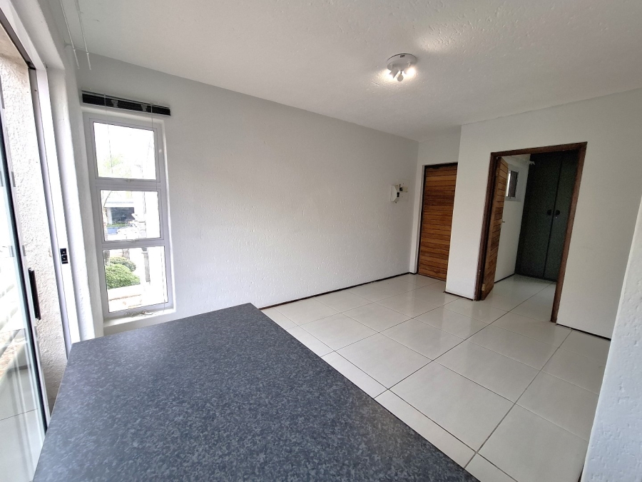 1 Bedroom Property for Sale in Sandown Gauteng