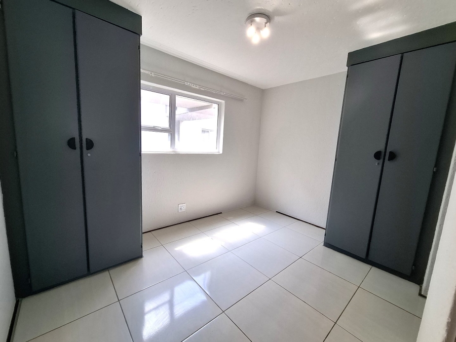 1 Bedroom Property for Sale in Sandown Gauteng