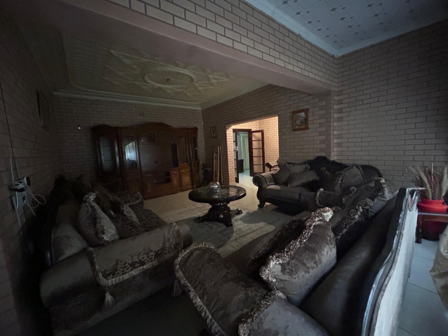 4 Bedroom Property for Sale in Dunnottar Gauteng