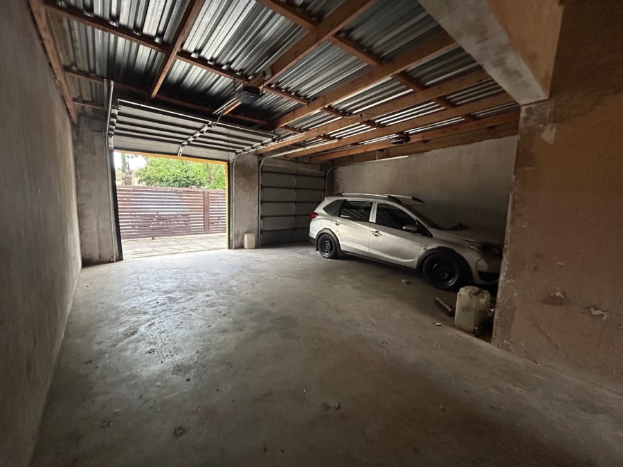 4 Bedroom Property for Sale in Dunnottar Gauteng