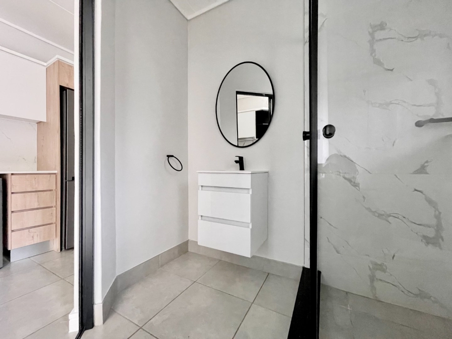 To Let 1 Bedroom Property for Rent in Waterfall Gauteng