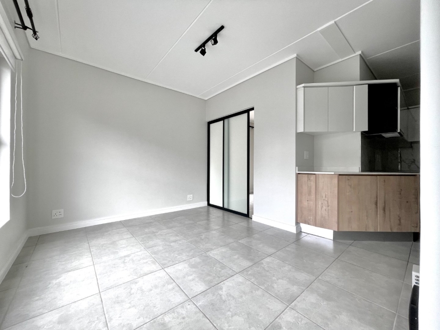 To Let 1 Bedroom Property for Rent in Waterfall Gauteng