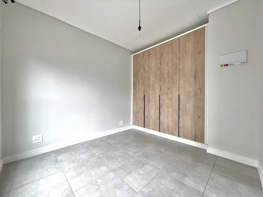 To Let 1 Bedroom Property for Rent in Waterfall Gauteng