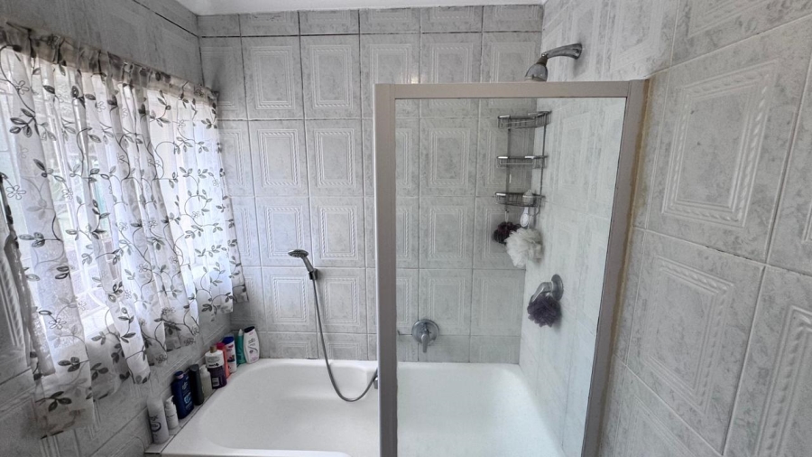 2 Bedroom Property for Sale in Lyttelton Manor Gauteng
