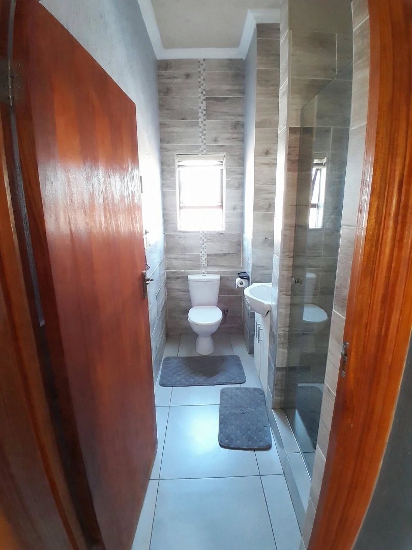 To Let 3 Bedroom Property for Rent in Ravenswood Gauteng