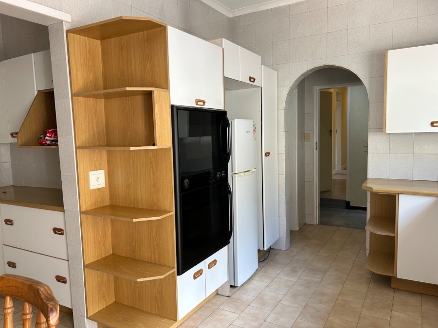 To Let 2 Bedroom Property for Rent in Fourways Gauteng