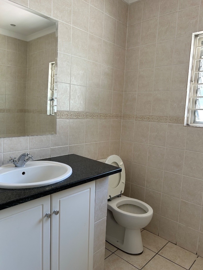 To Let 2 Bedroom Property for Rent in Fourways Gauteng