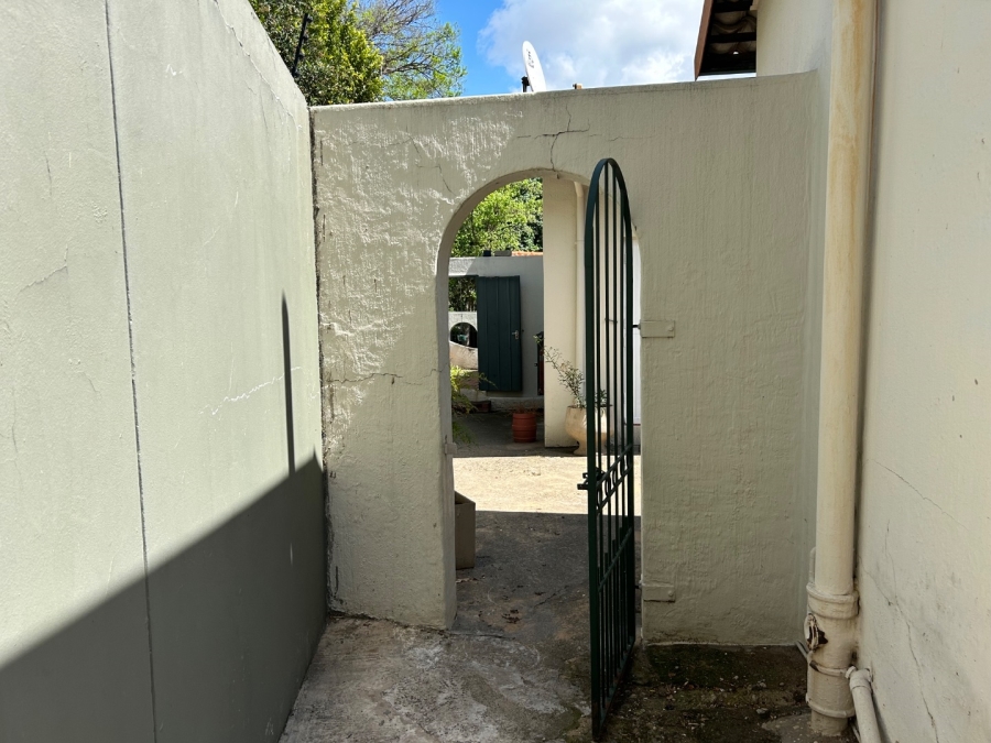 To Let 2 Bedroom Property for Rent in Fourways Gauteng