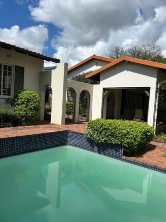 To Let 2 Bedroom Property for Rent in Fourways Gauteng