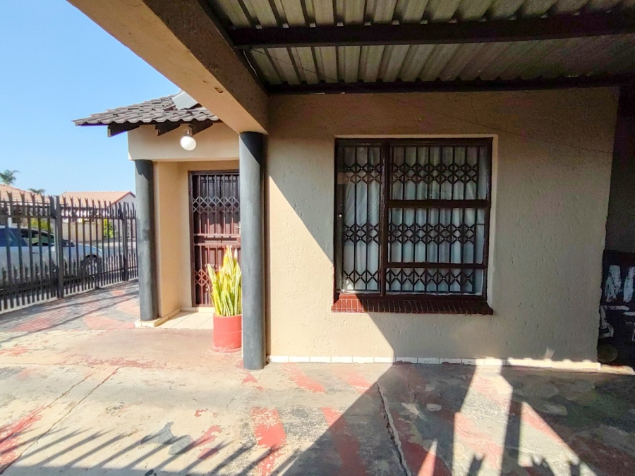 2 Bedroom Property for Sale in Karenpark Gauteng